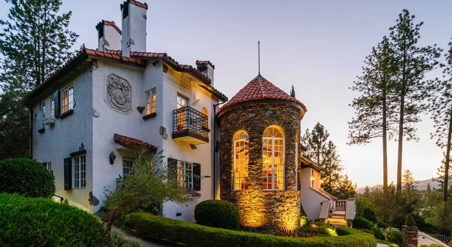 Chateau Du Sureau, Oakhurst
