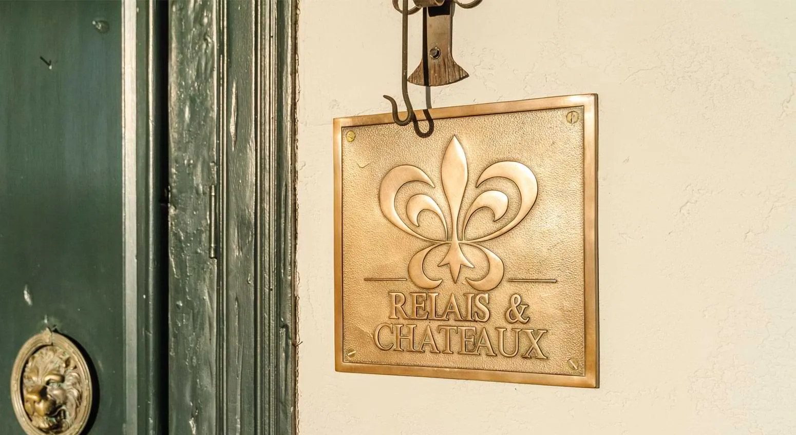 Chateau Du Sureau, Oakhurst