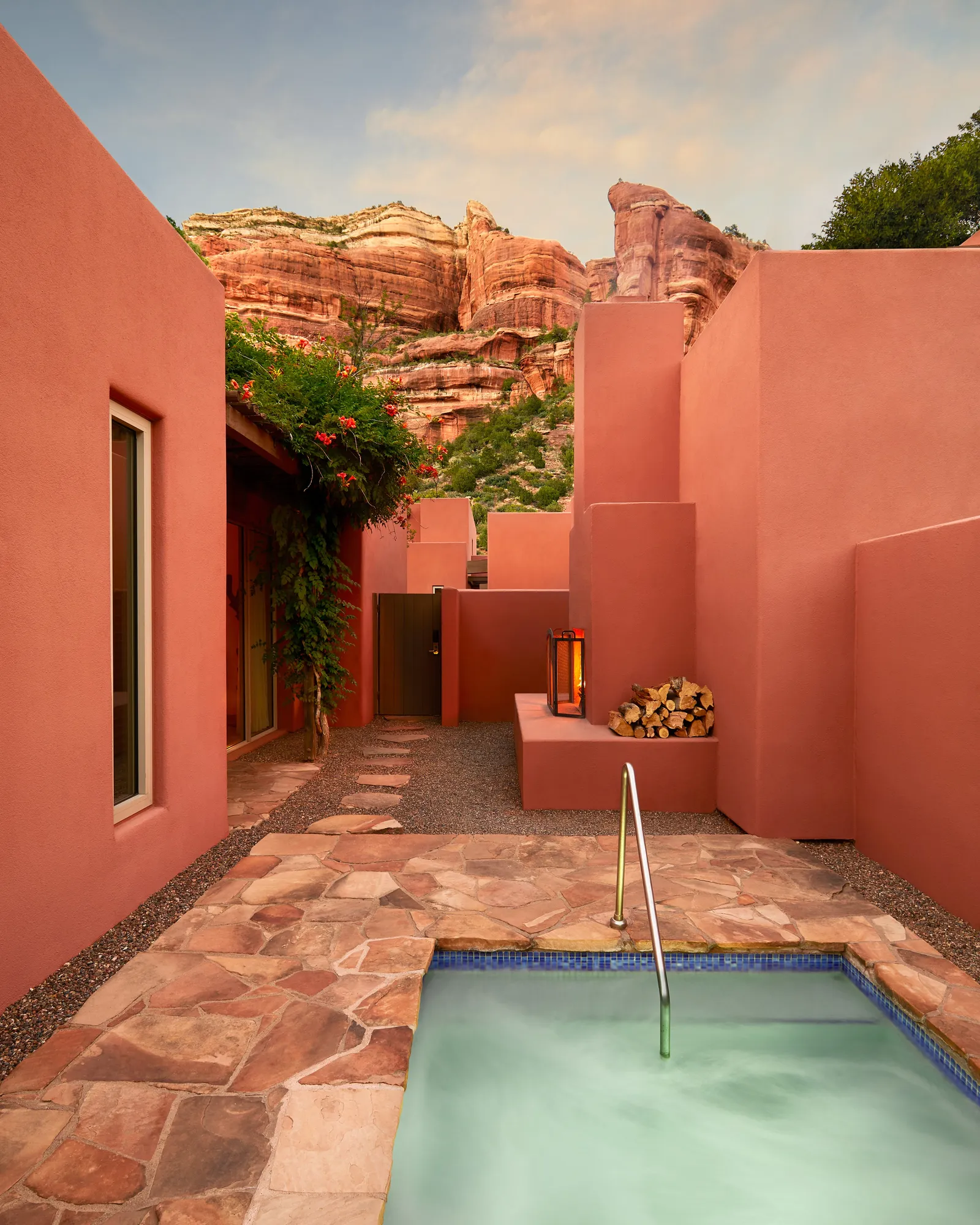 Mii Amo — Exterior, Sedona