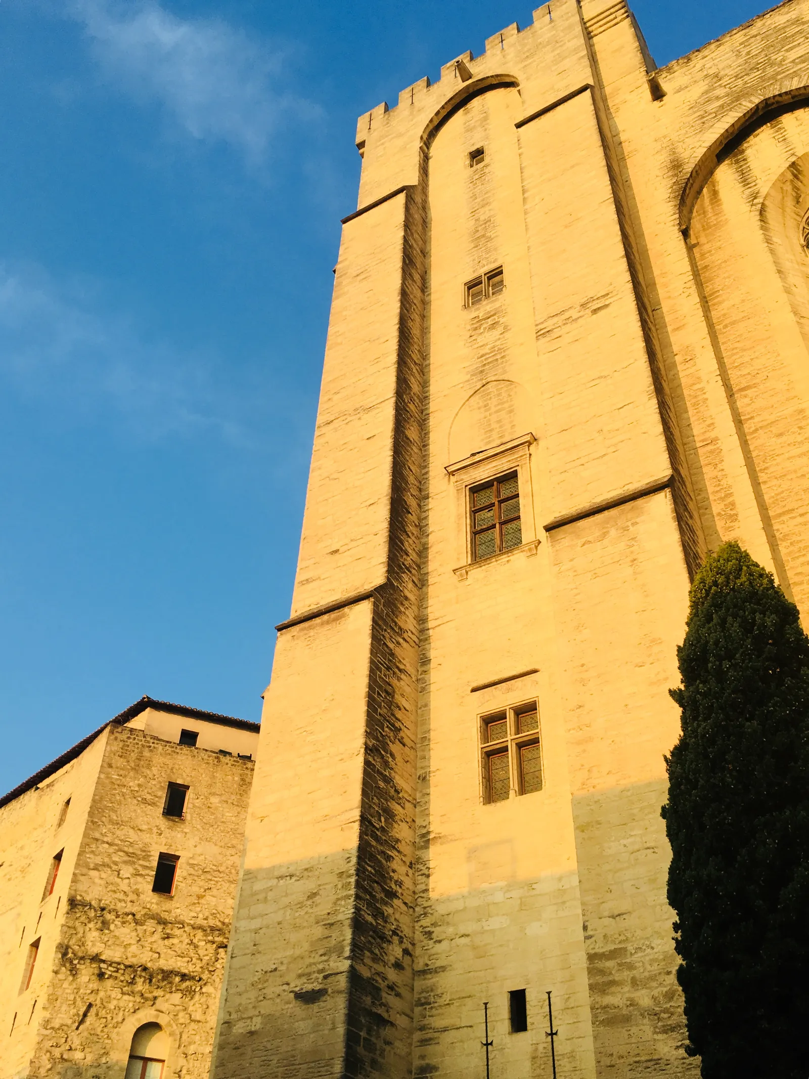 La Mirande — Exterior, Avignon
