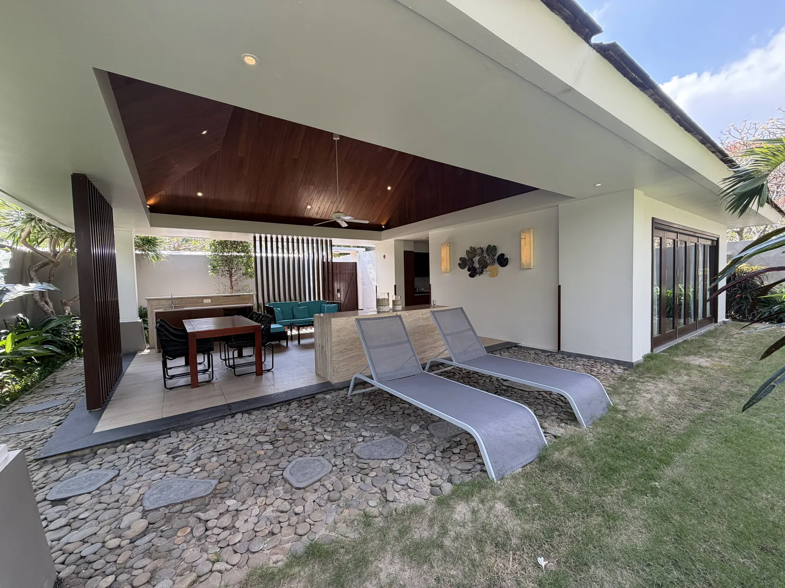 Pullman Danang Beach Resort — Exterior, Da Nang
