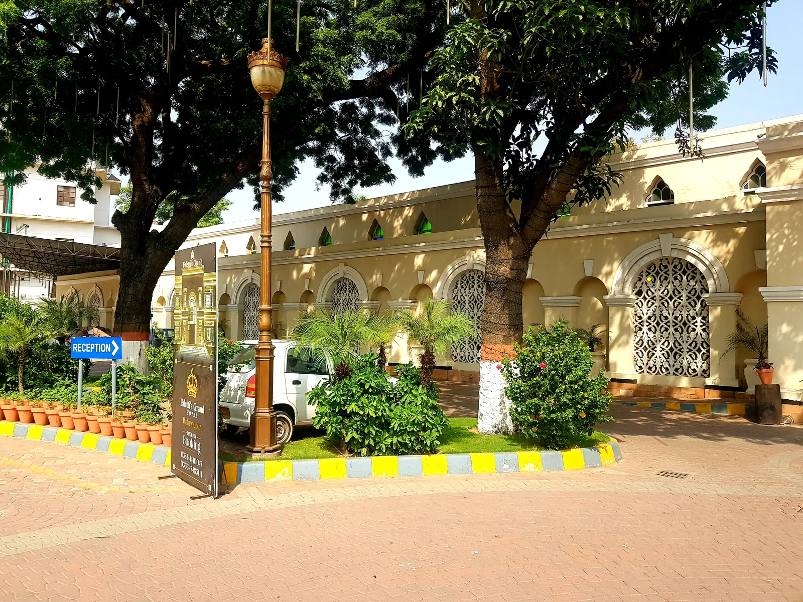 Faletti's Hotel — Exterior, Lahore
