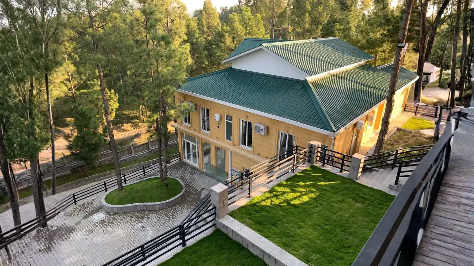 Hidden Hills Hotel & Resorts, Mansehra