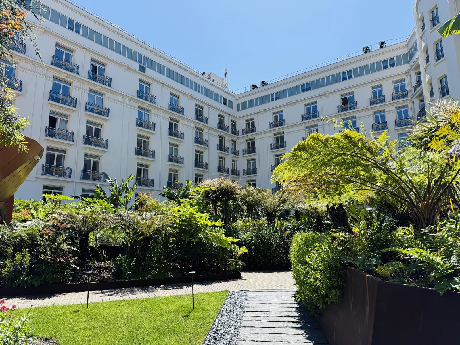 Hotel Martinez — Exterior, Cannes