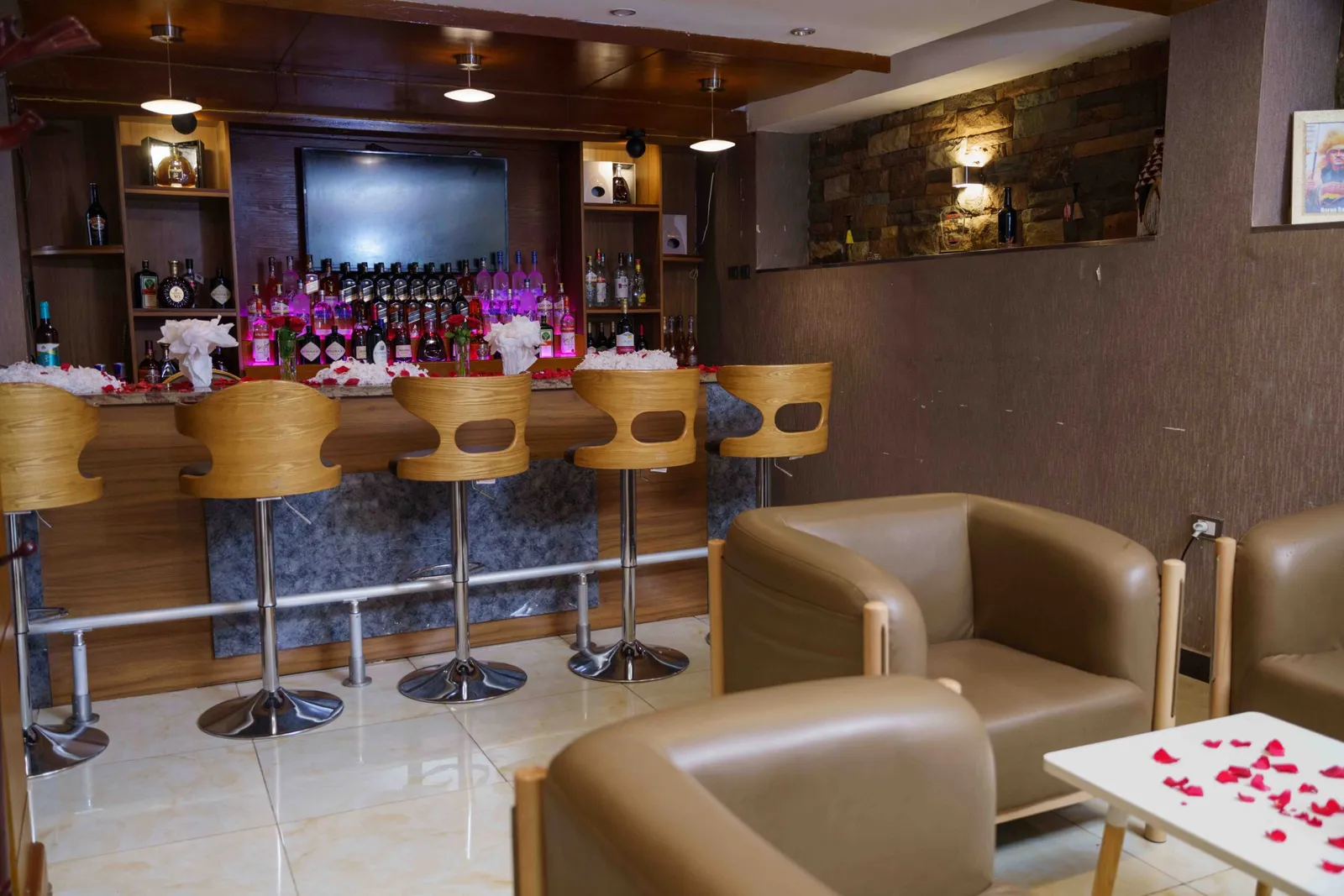 Dibabe Hotel Lodge, Furi Subcity