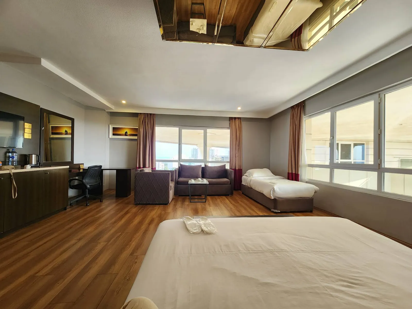 Iran International Hotel, Kish