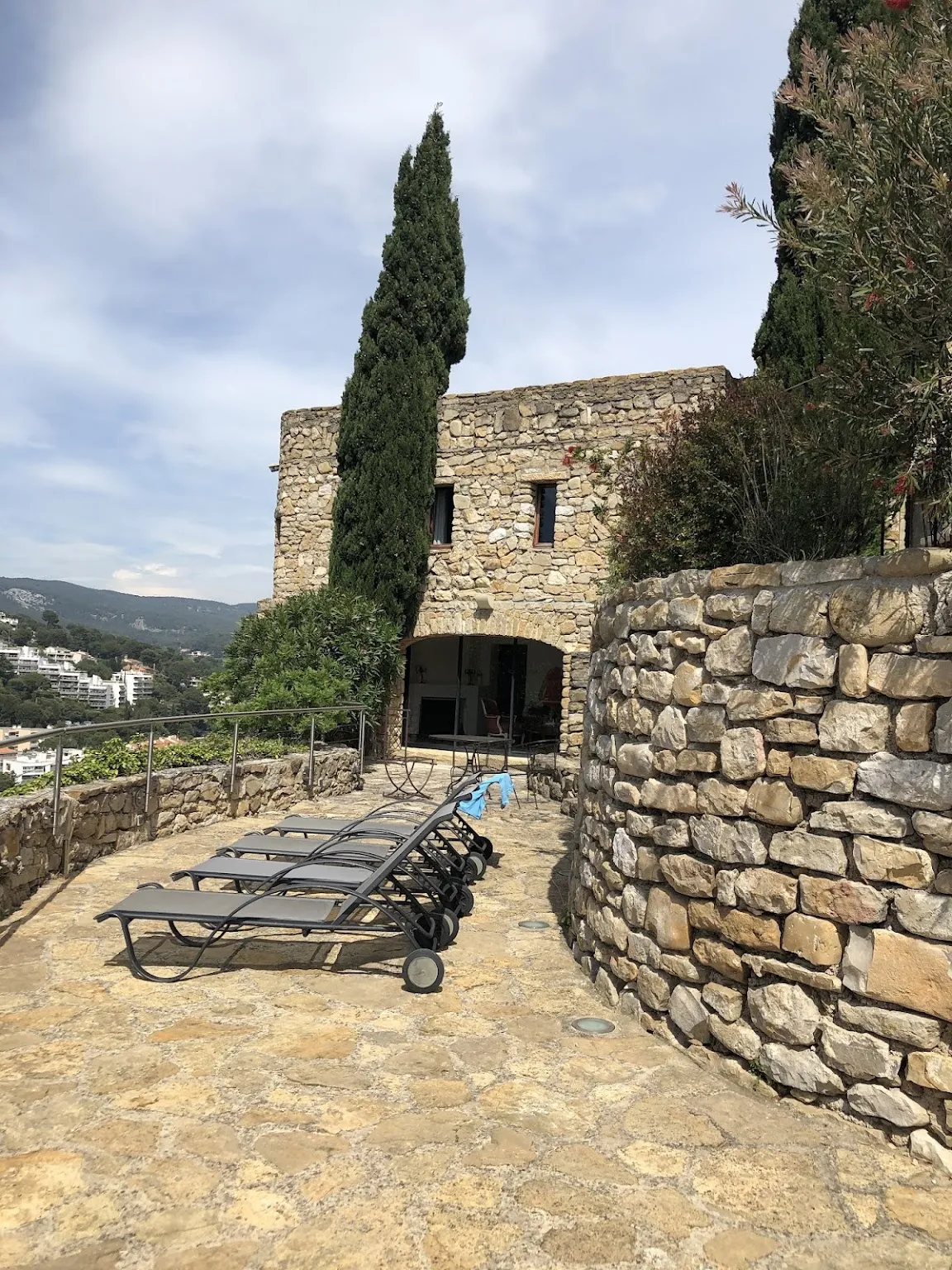 Les Roches Blanches Cassis — Exterior, Cassis