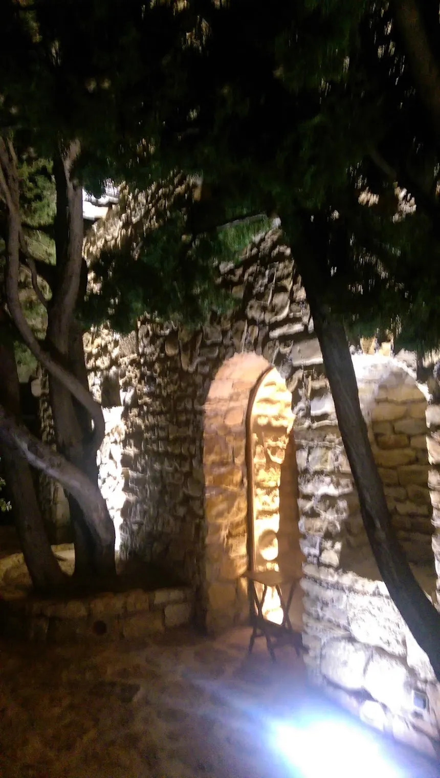 Les Roches Blanches Cassis — Exterior, Cassis