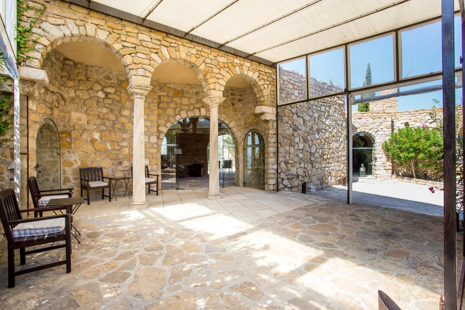 Les Roches Blanches Cassis — Exterior, Cassis