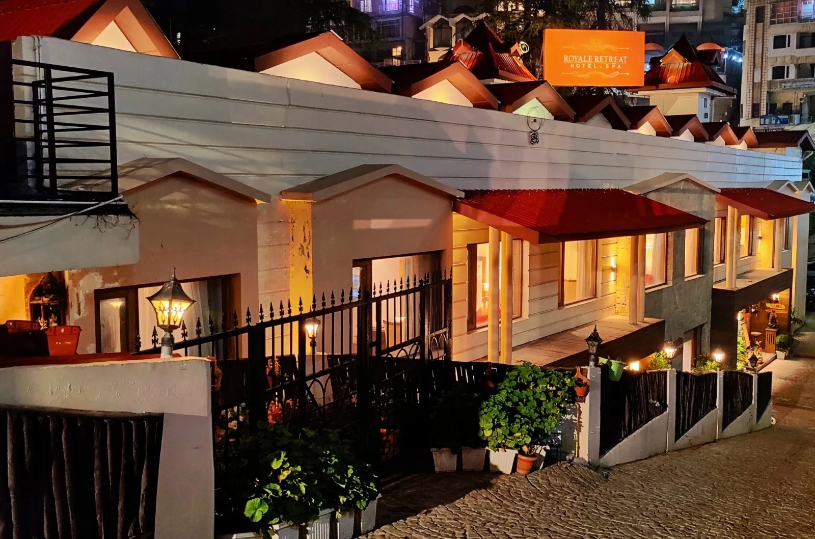 Hotel Royale Retreat, Shimla