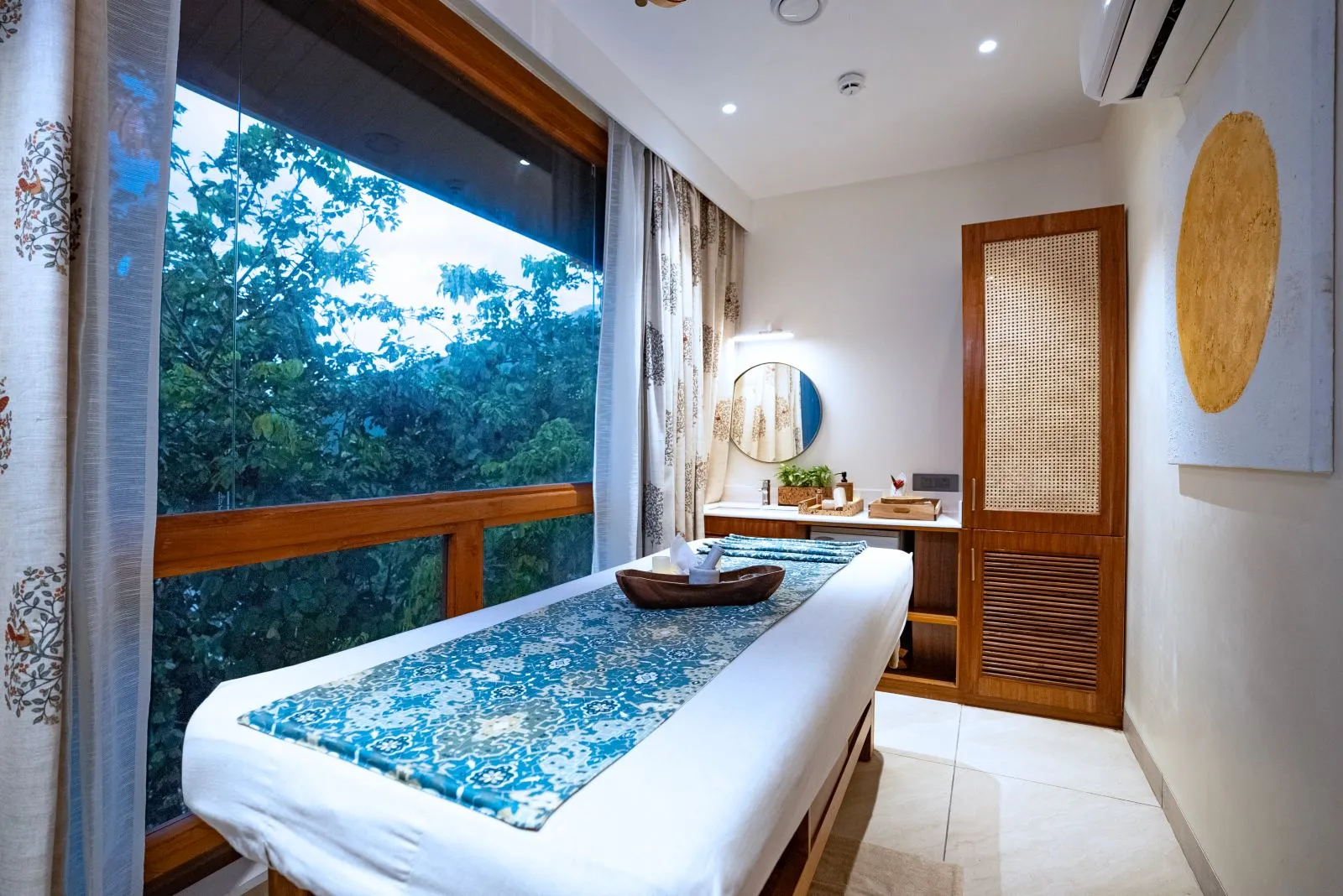 VILEEN, Rishikesh
