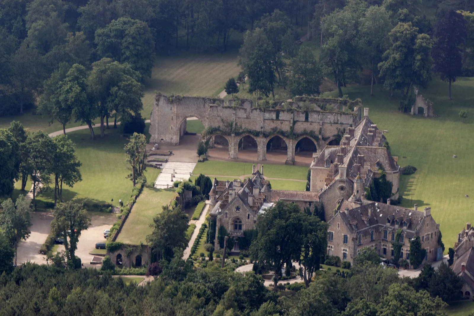 Abbaye des Vaux-de-Cernay, Cernay-la-Ville
