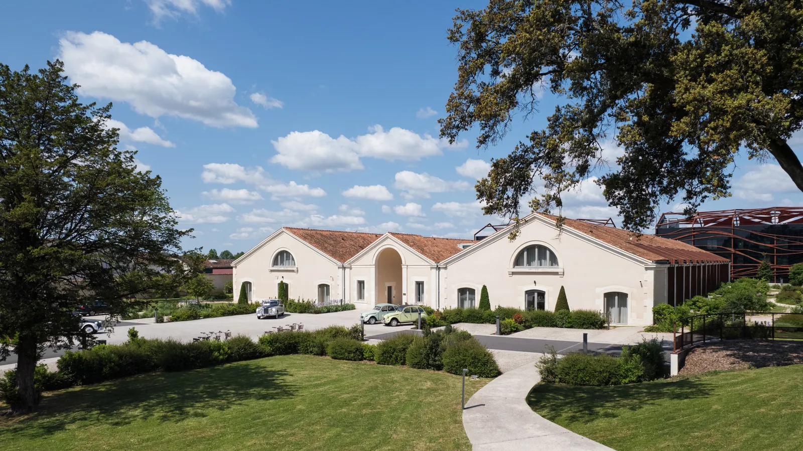 Hotel Chais Monnet & Spa — Exterior, Cognac