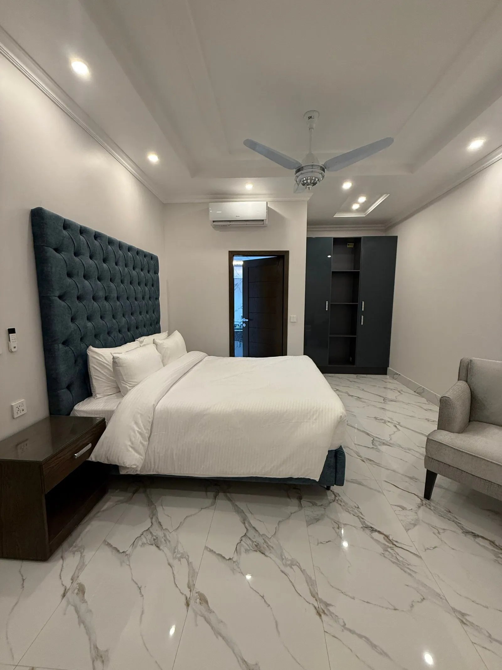 Regency Suites Lahore, Lahore