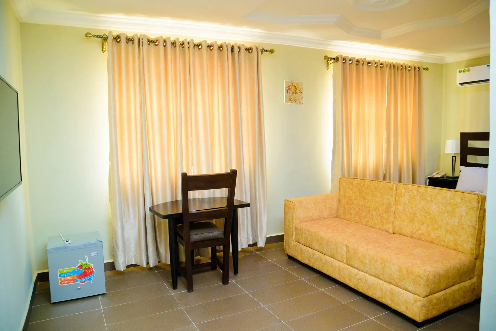 Consulate Hotel, Ibadan