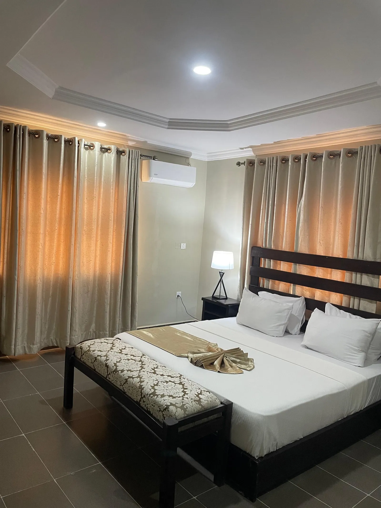 Consulate Hotel, Ibadan
