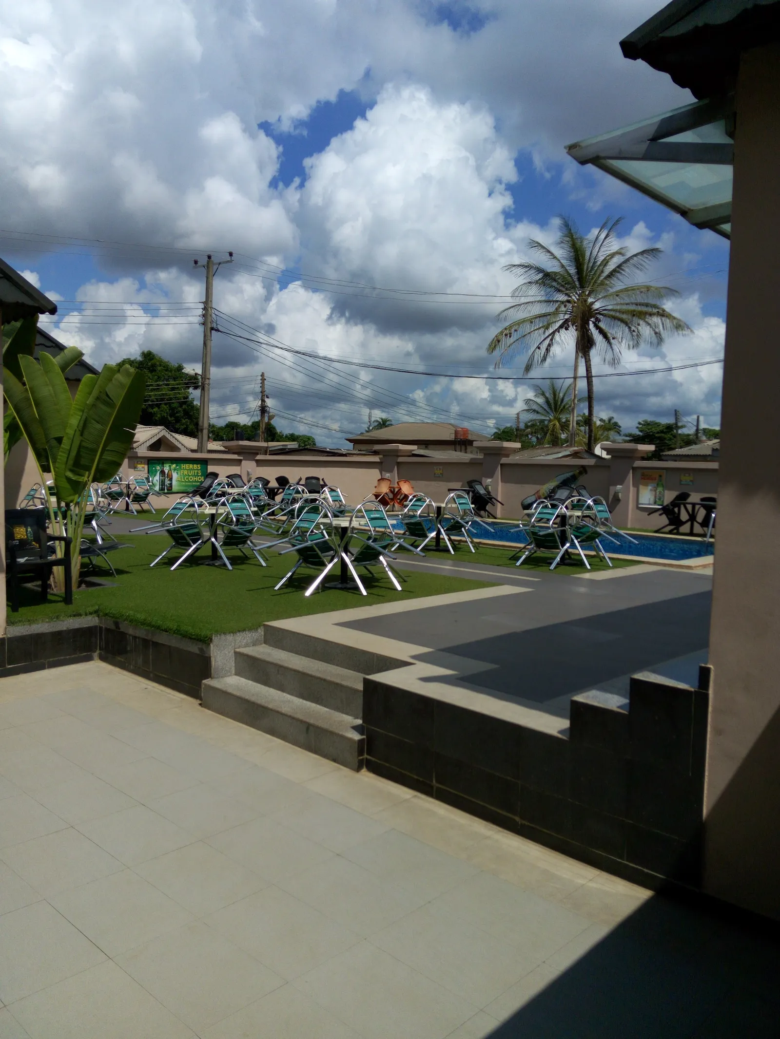 Pearl Hilton Hotels International — Exterior, Benin City