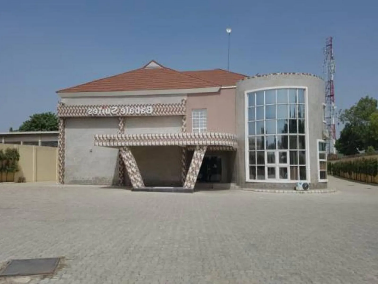 Global Luxury Suites — Exterior, Kano