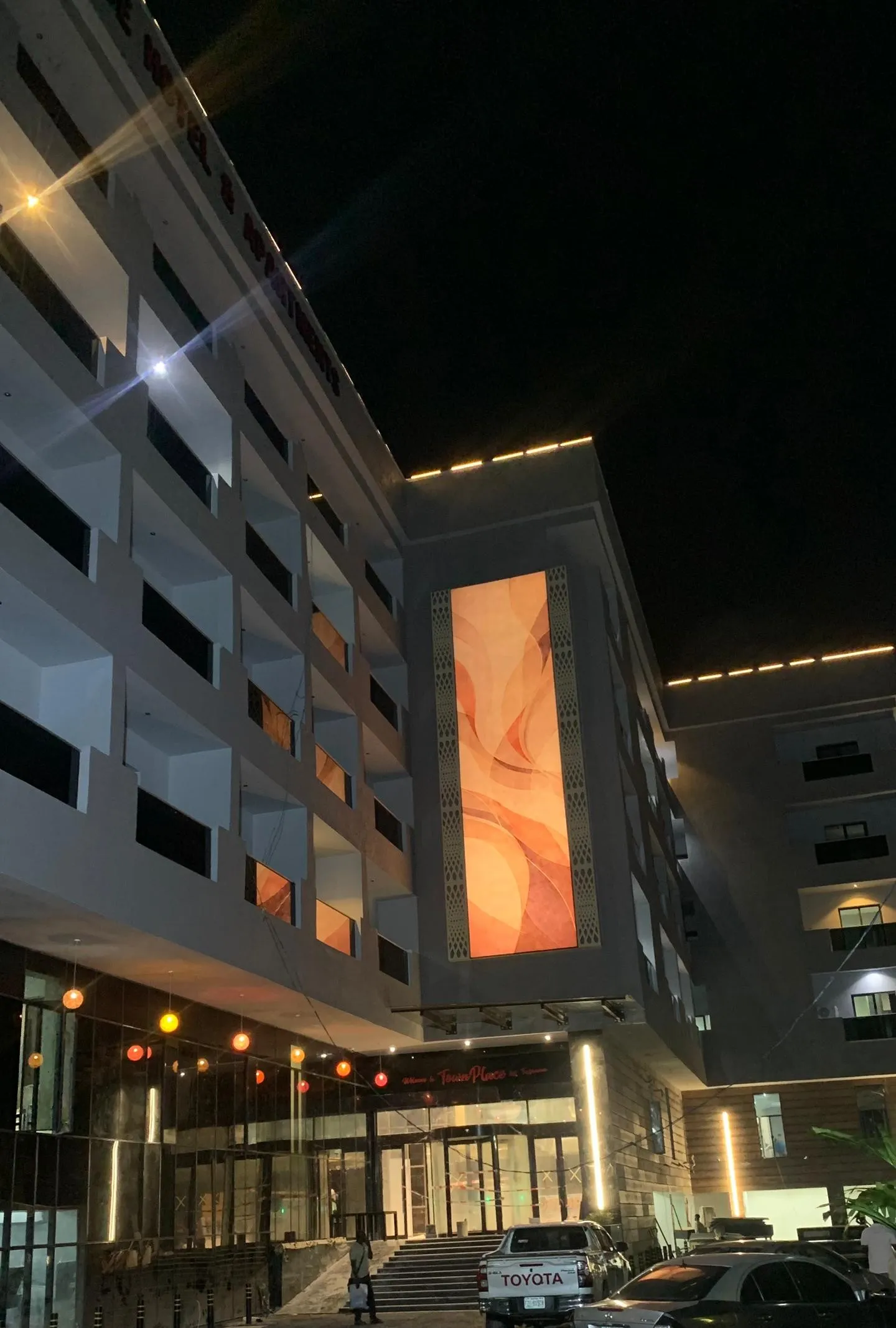 Villa Toscana Hotels, Asaba