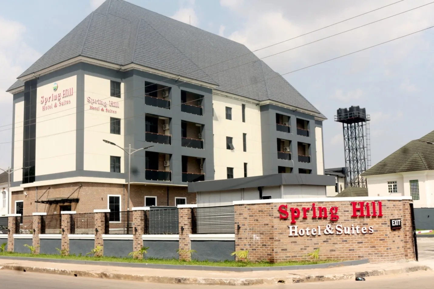 SpringHill Hotel & Suites, Asaba