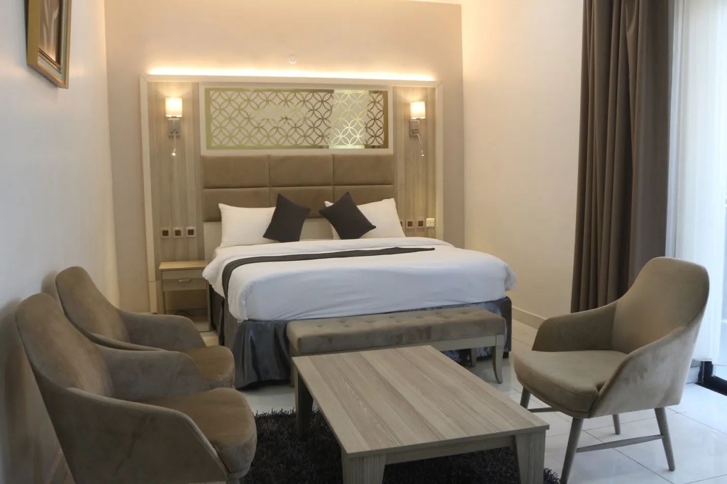 SpringHill Hotel & Suites, Asaba