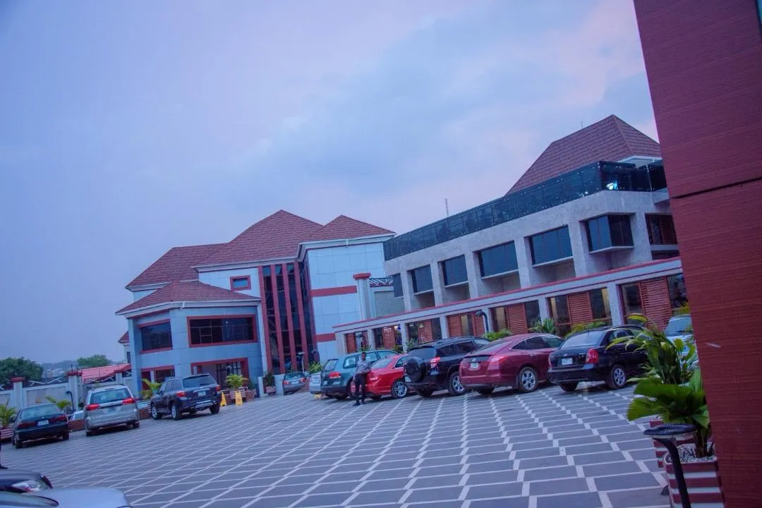 Soprom Hotel and Suites, Onitsha