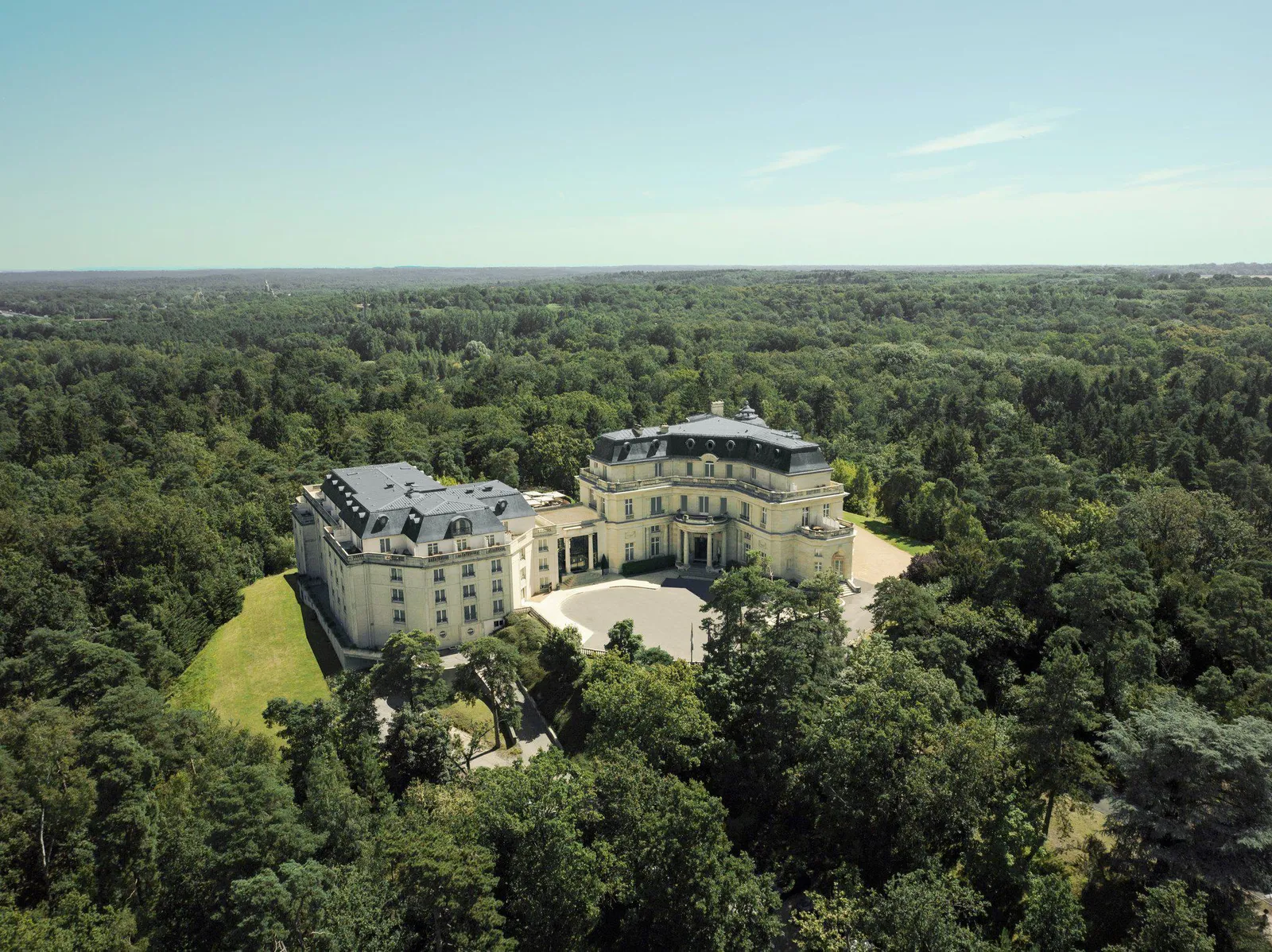 InterContinental Chantilly Chateau Mont Royal — Exterior, La Chapelle-en-Serval