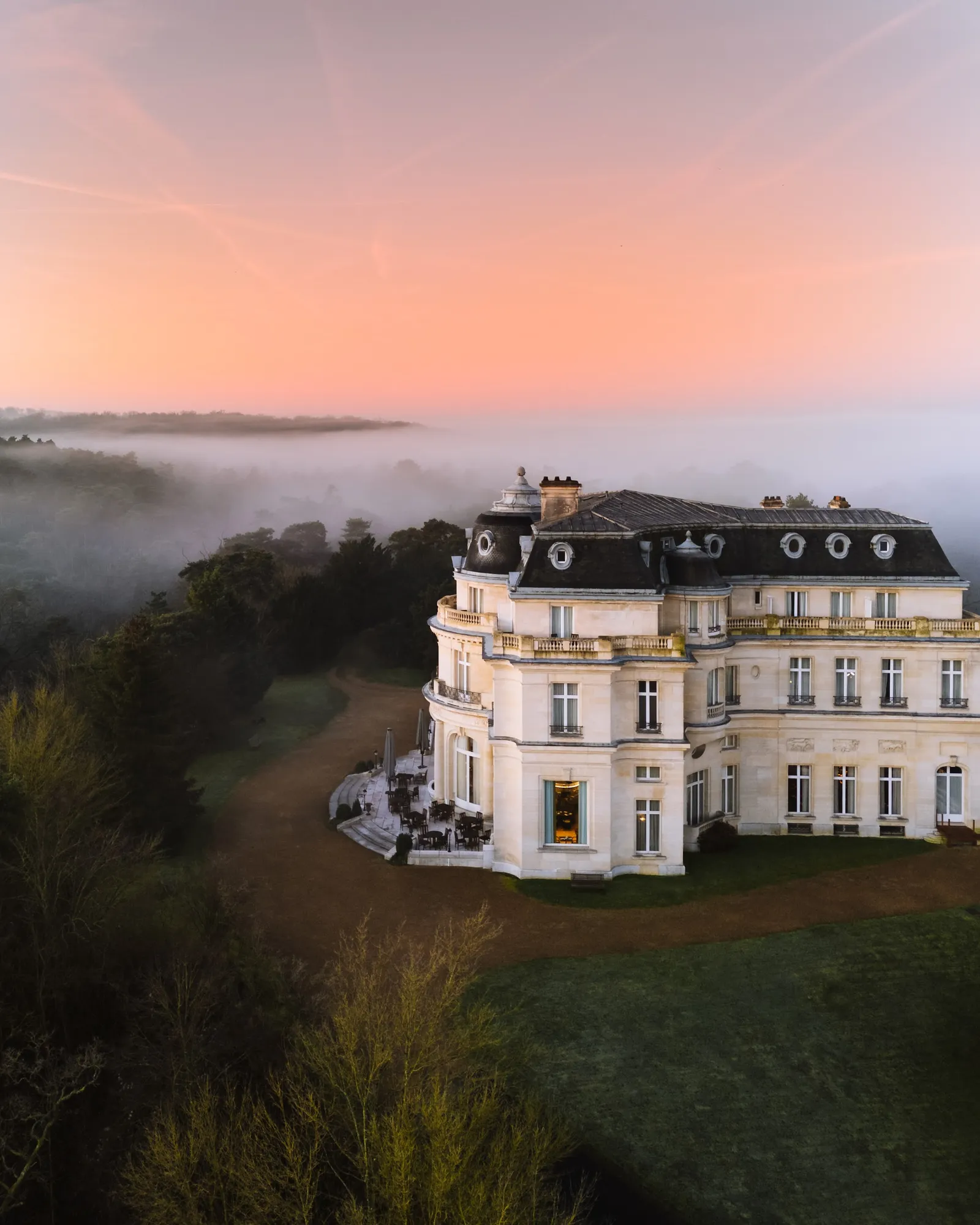 InterContinental Chantilly Chateau Mont Royal — Exterior, La Chapelle-en-Serval