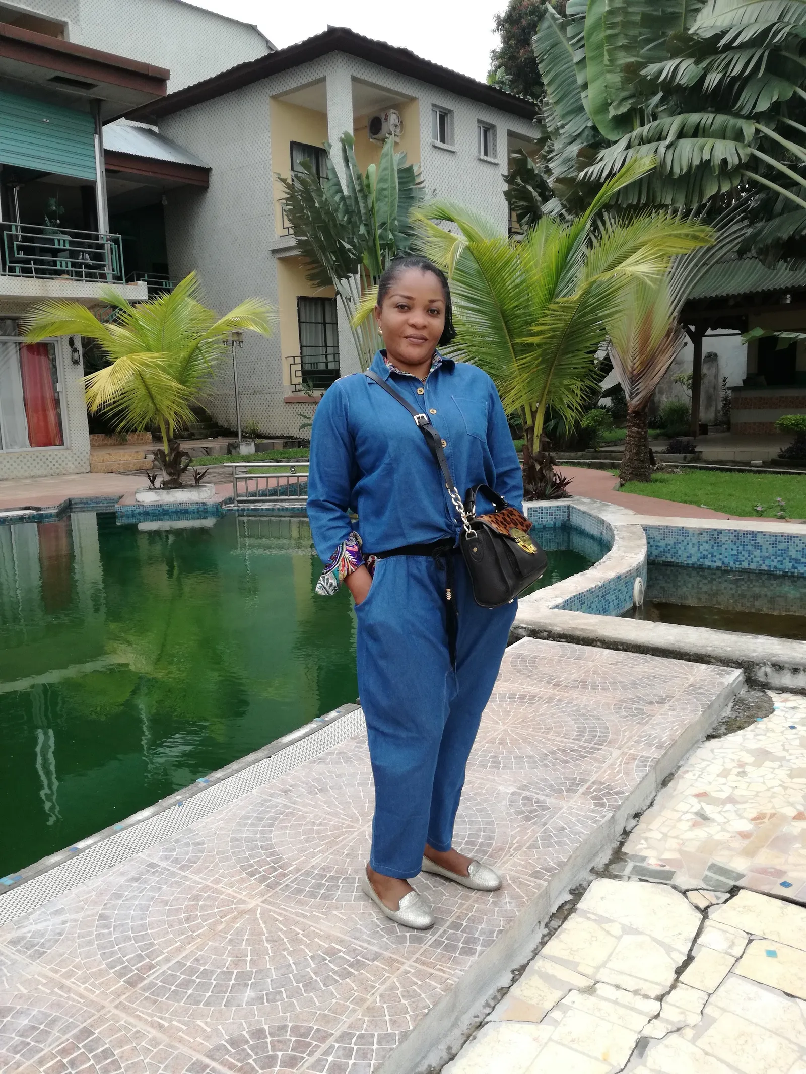 Nina River Hotel — Exterior, Mbandaka
