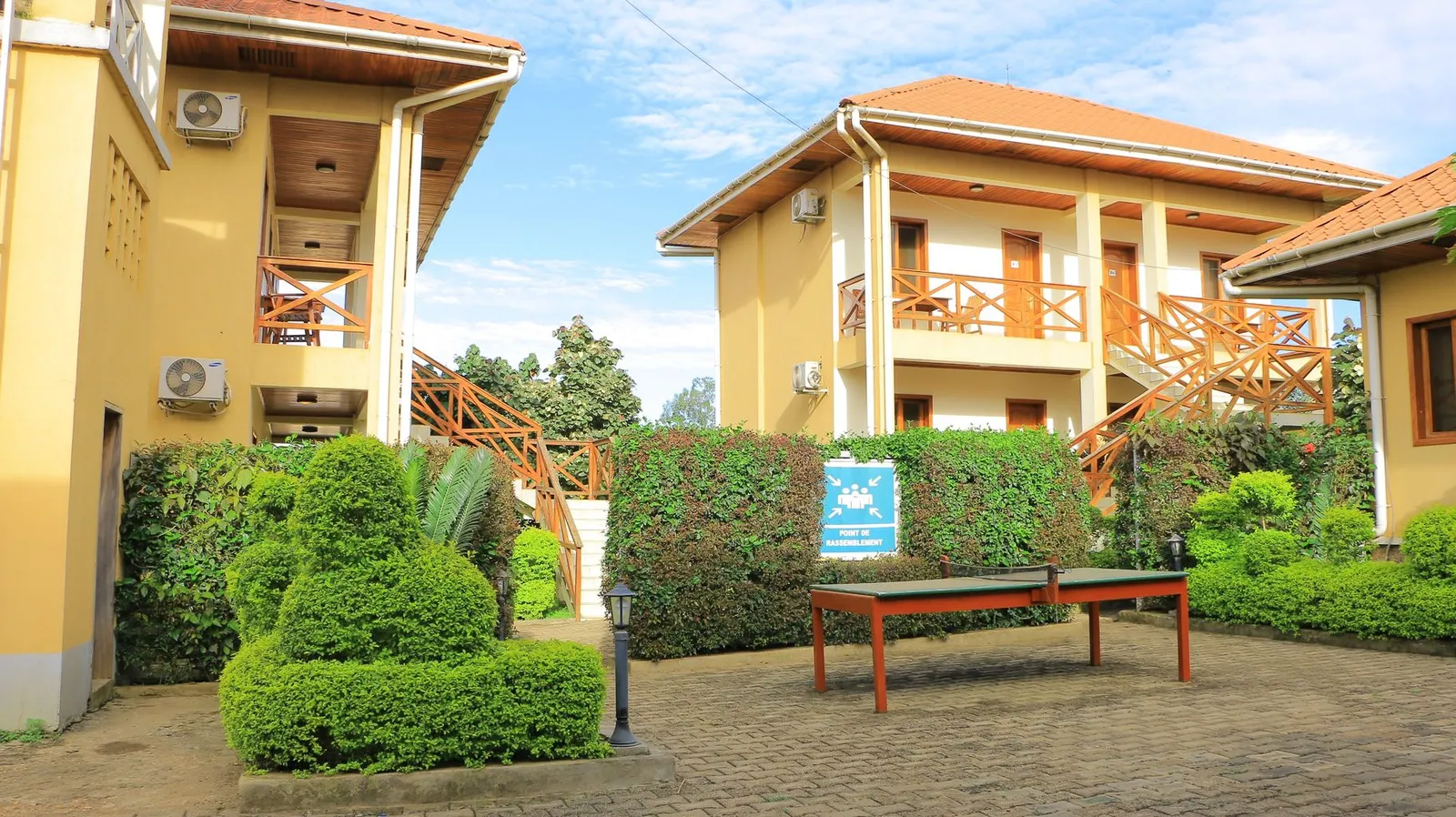 Bunia Executive Lodge, Bunia