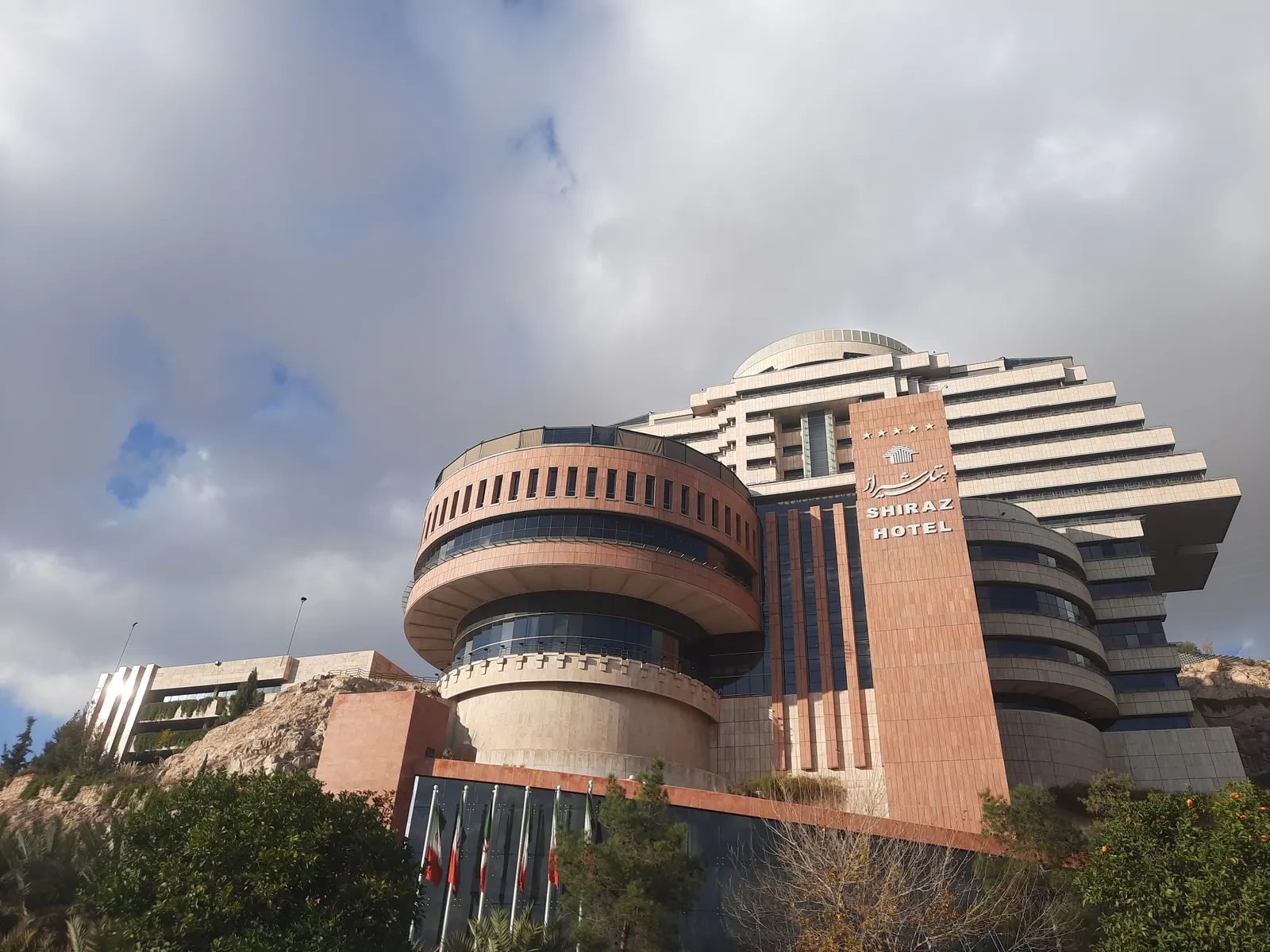 Shiraz Grand Hotel — Exterior, Shiraz