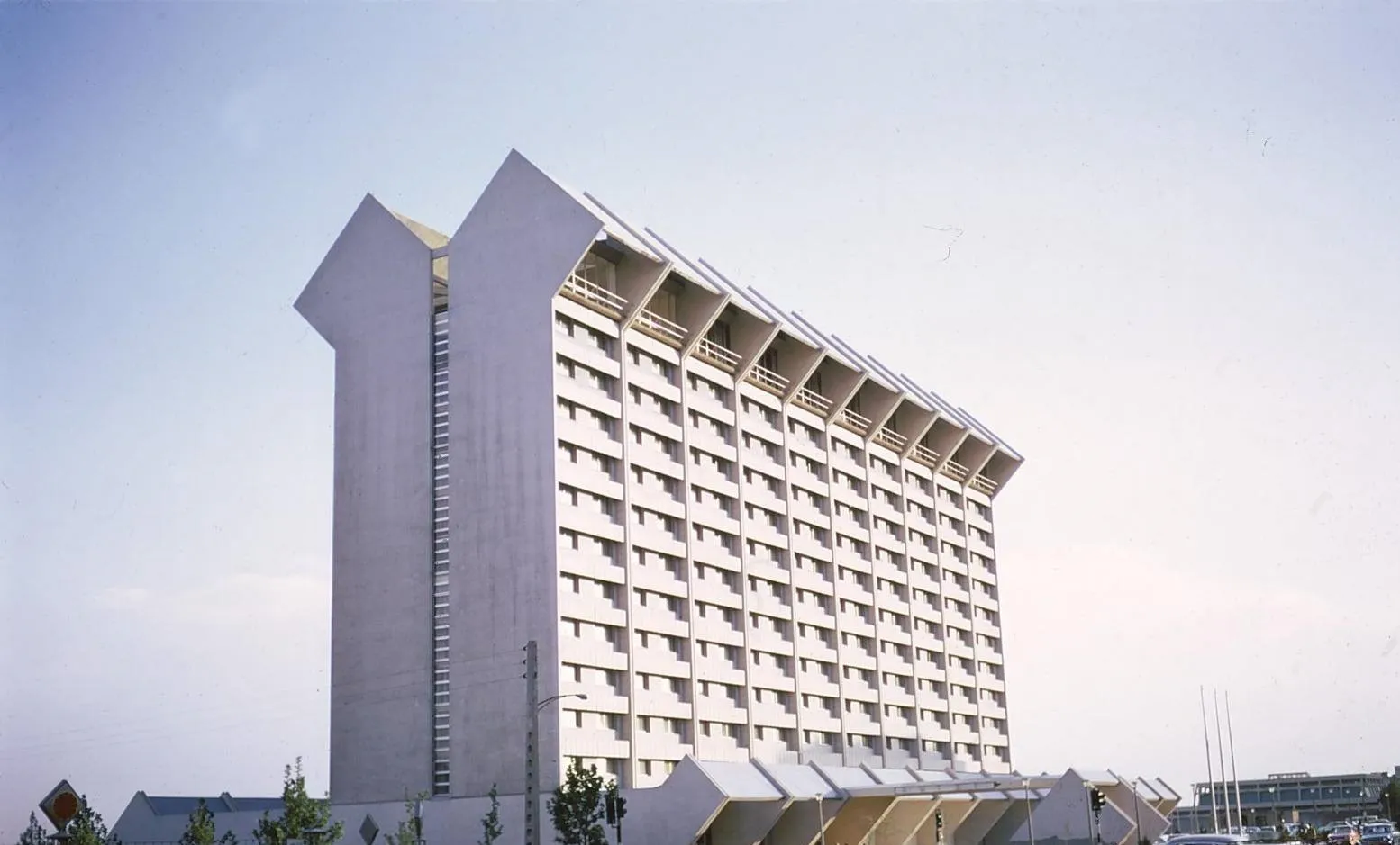 Laleh International Hotel, Tehran