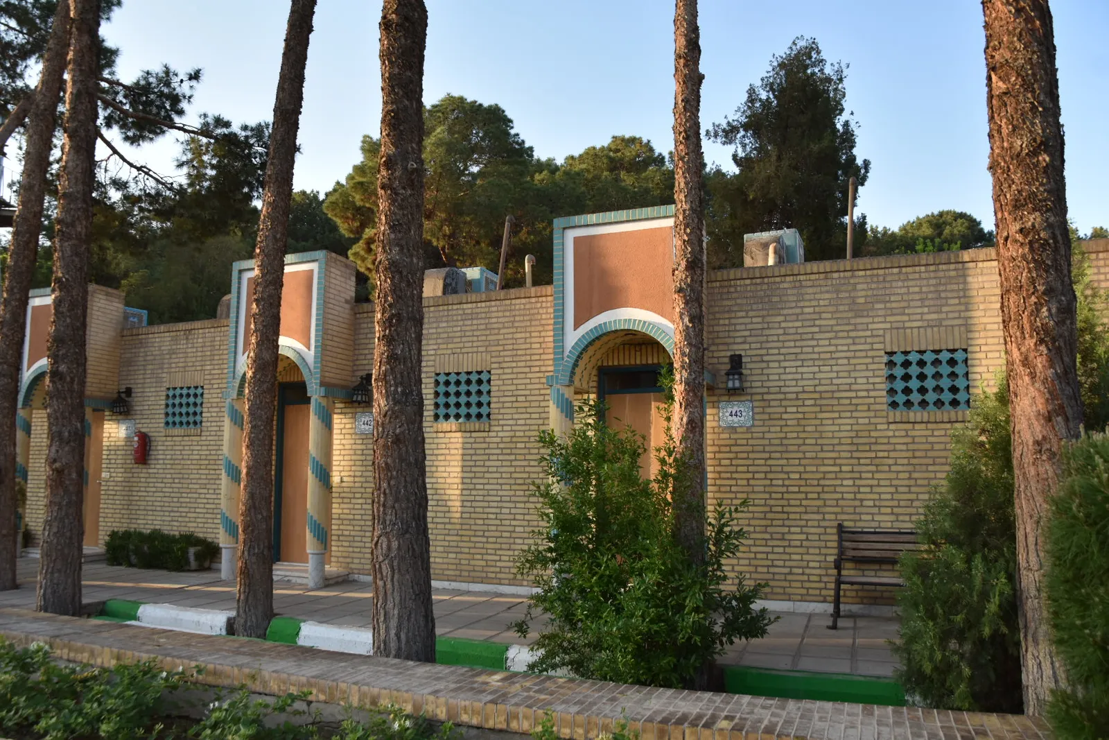 Parsian Safaiyeh Hotel — Exterior, Yazd