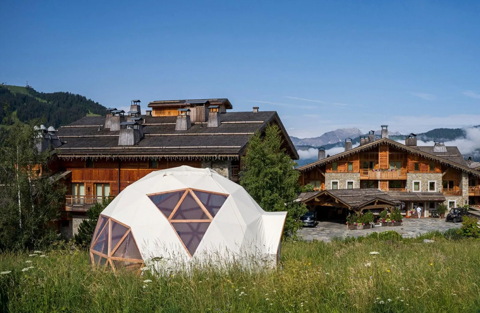 Four Seasons Resort Megeve — Exterior, Megève