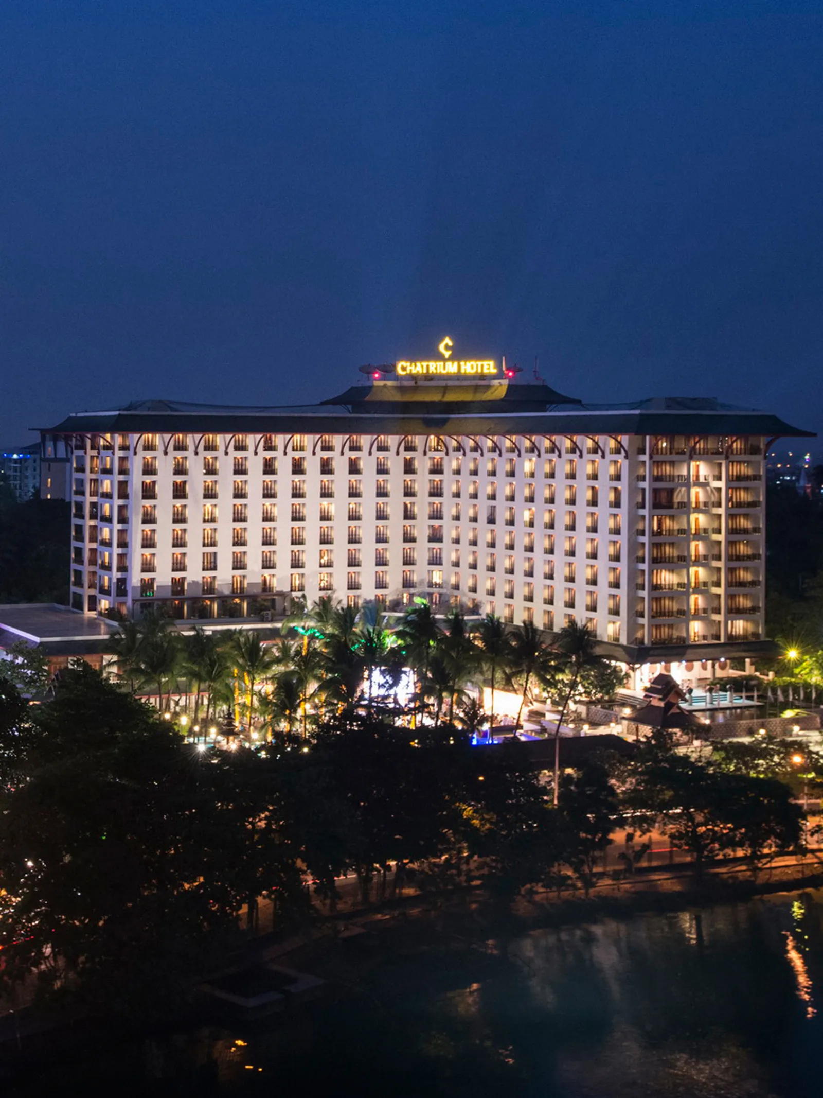 Chatrium Hotel Royal Lake Yangon, Yangon