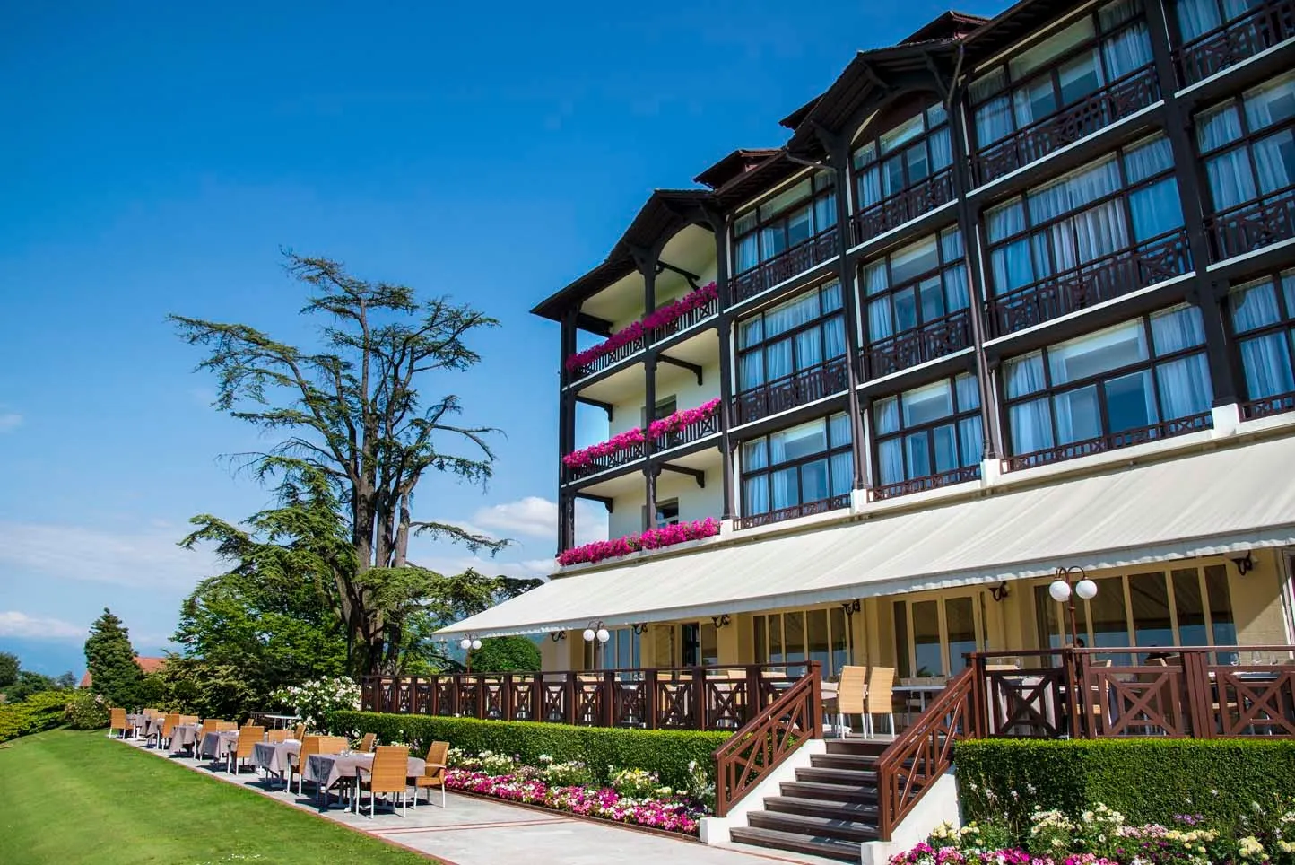Hotel Ermitage — Exterior, Neuvecelle