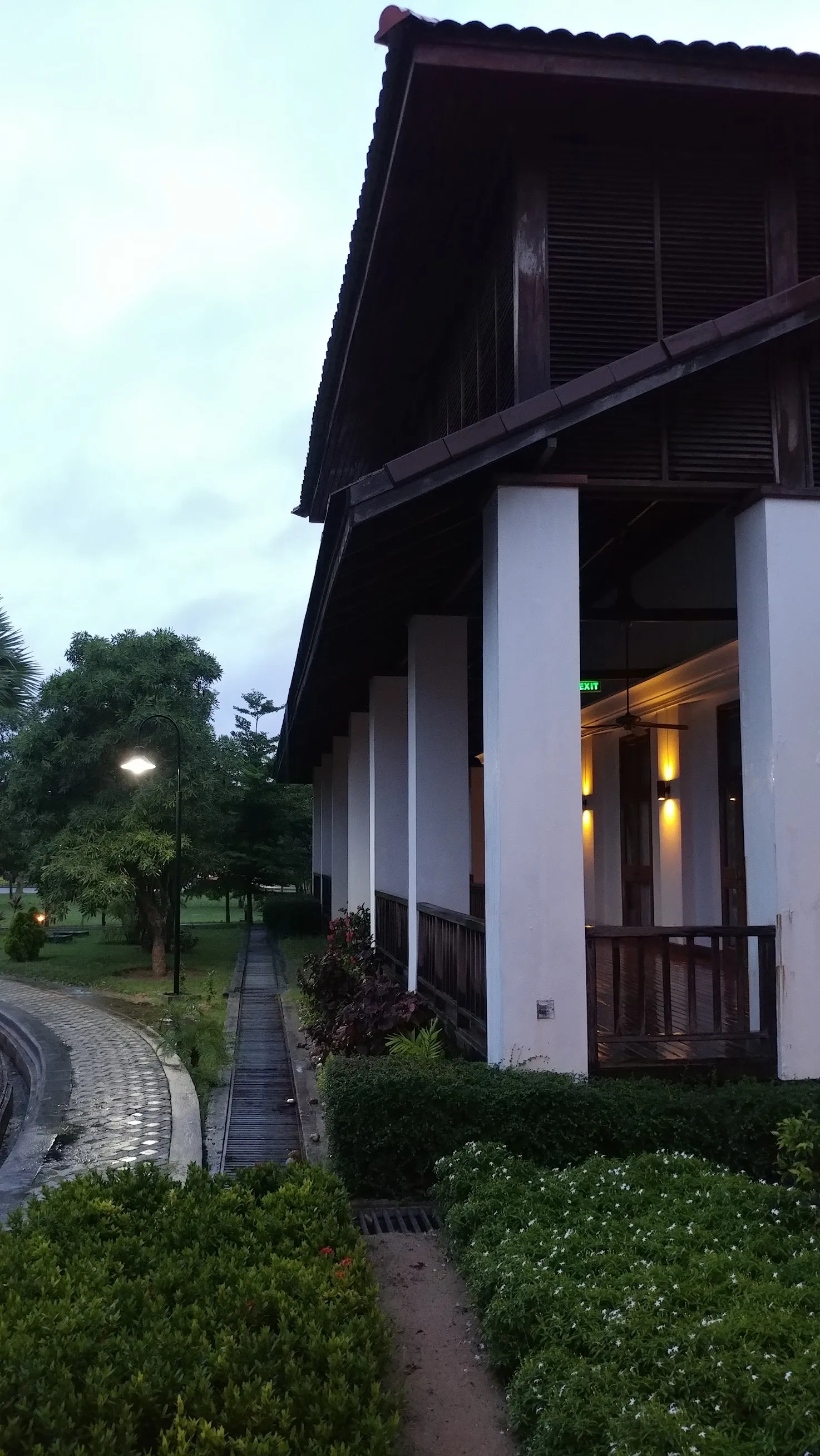 The Lake Garden Hotel Nay Pyi Taw – MGallery Collection — Exterior, Nay Pyi Taw