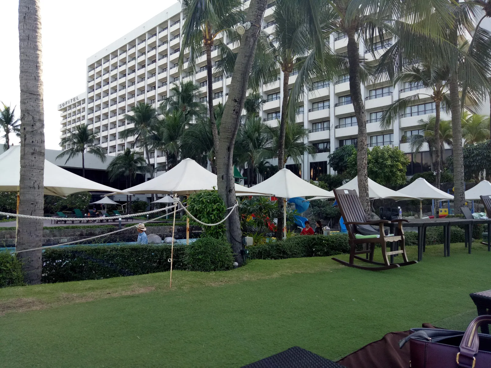 Sofitel Philippine Plaza Manila, Pasay