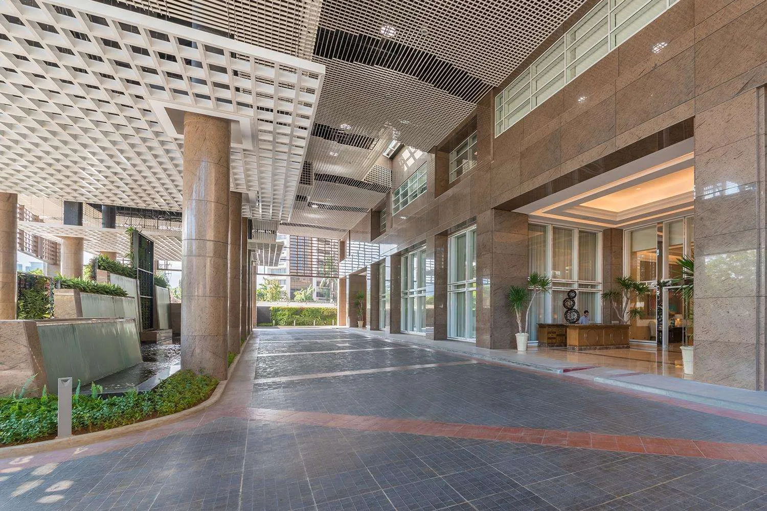Discovery Primea — Exterior, Makati