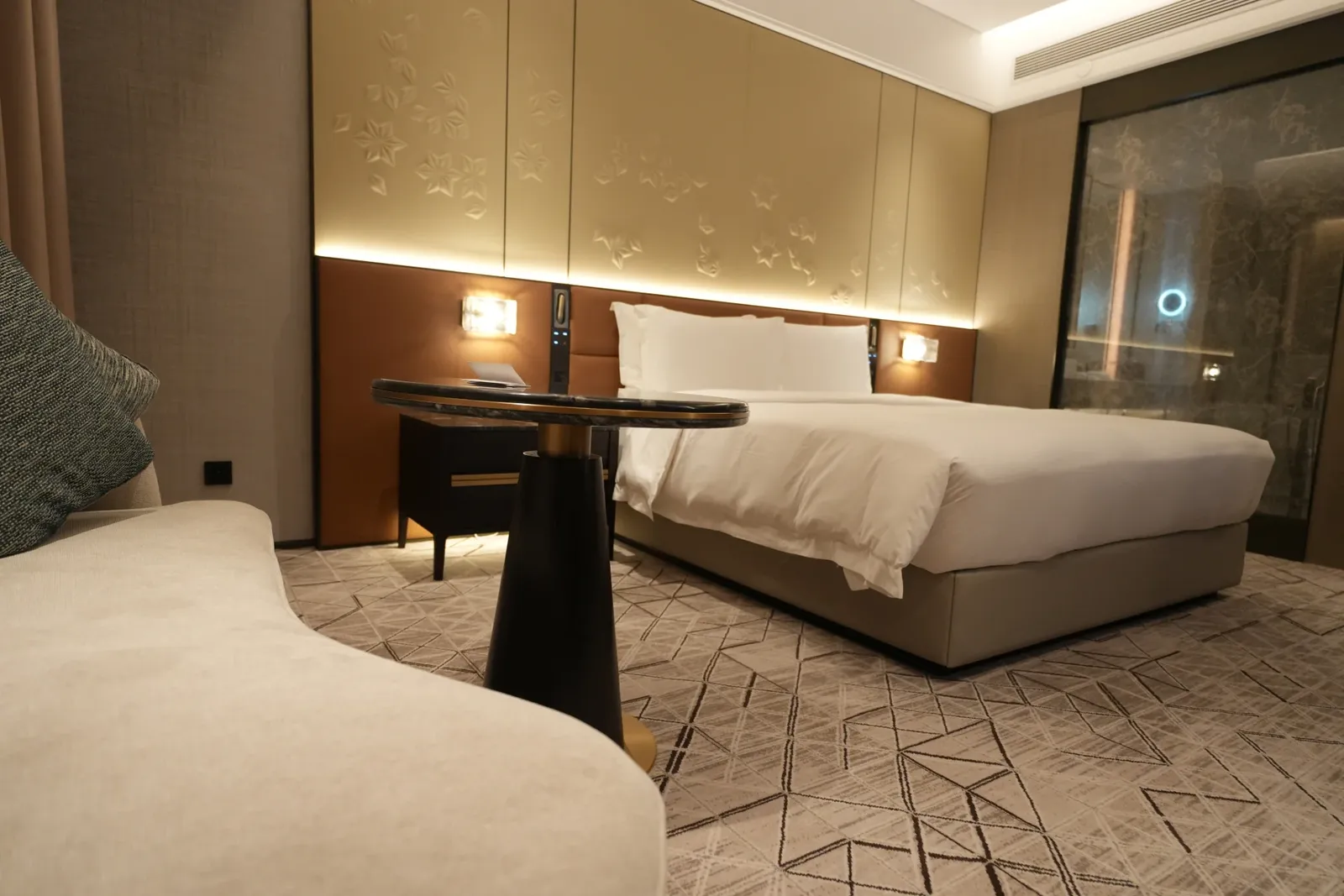 New Coast Hotel Manila, Manila