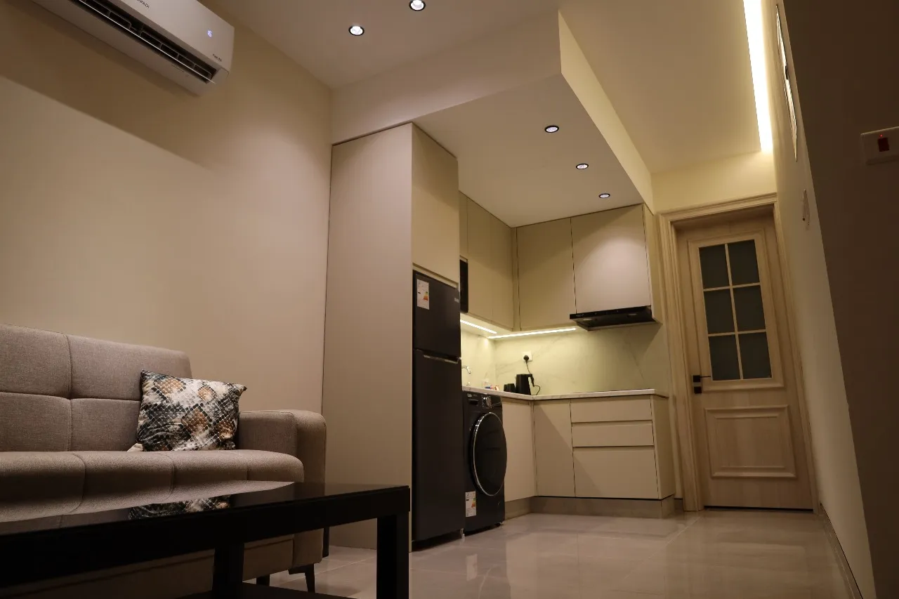Twelve Hotel — At a glance, Baghdad