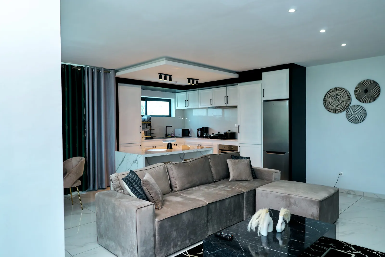 REDDINGTON BY JVTE, Douala