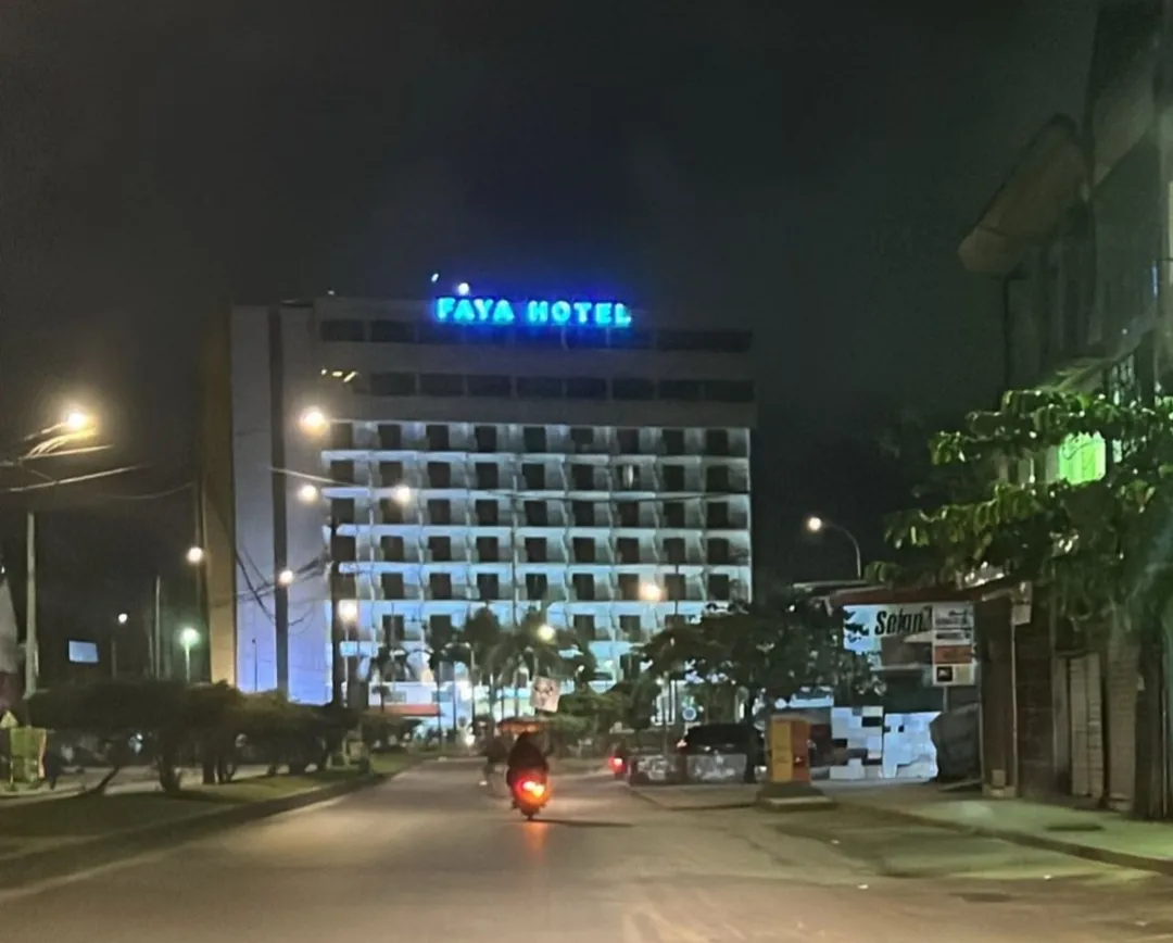 Faya Hotel — Exterior, Douala