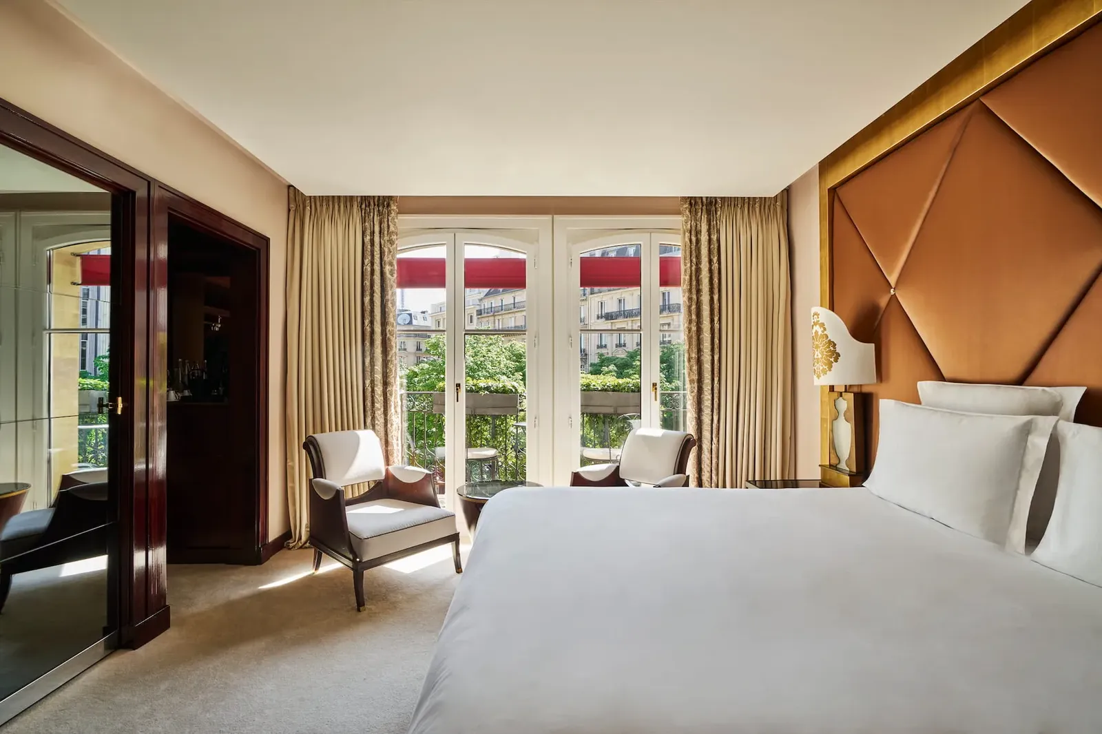 Fouquet's Paris, Paris
