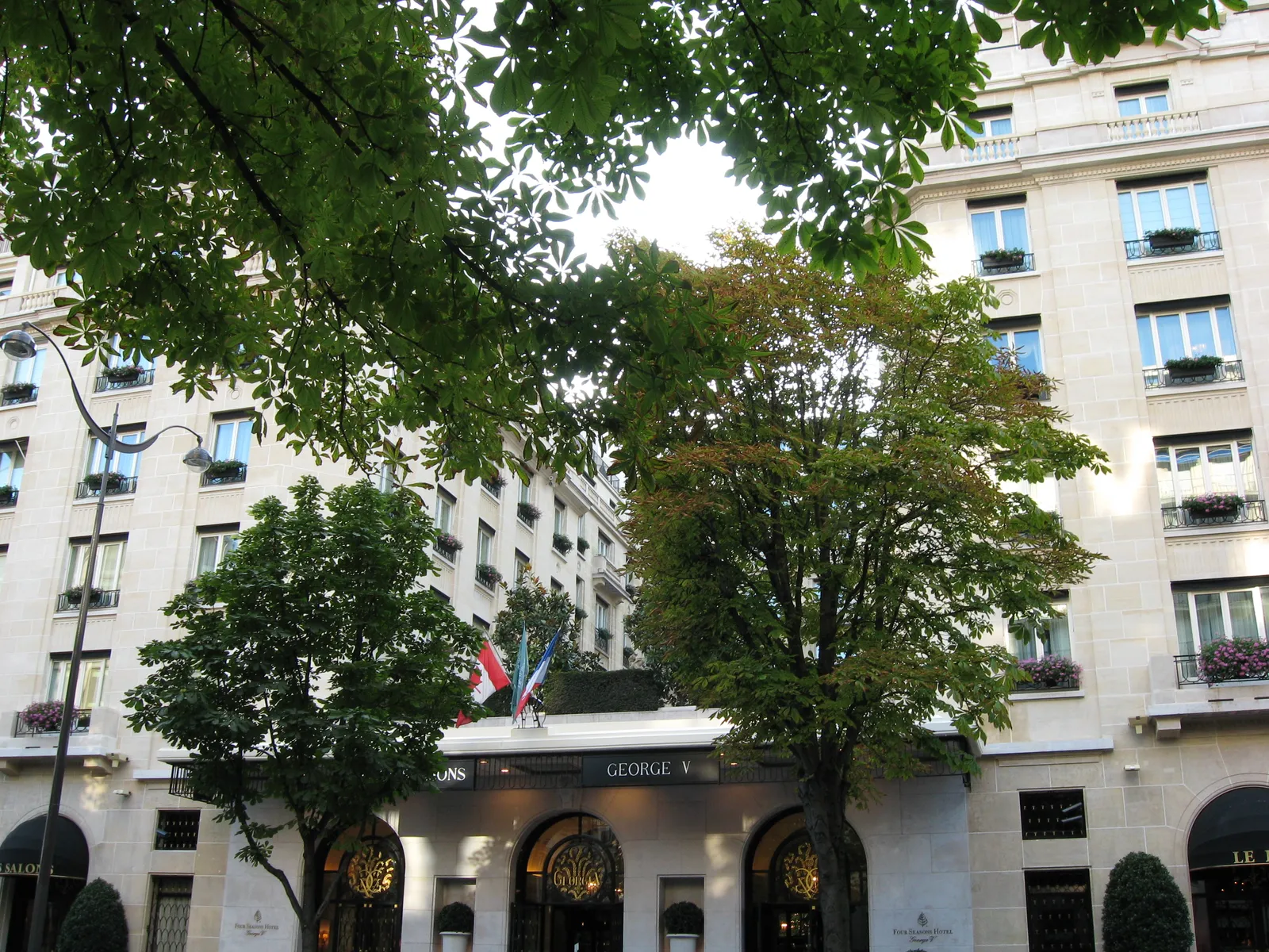 Four Seasons Hotel George V, Paris