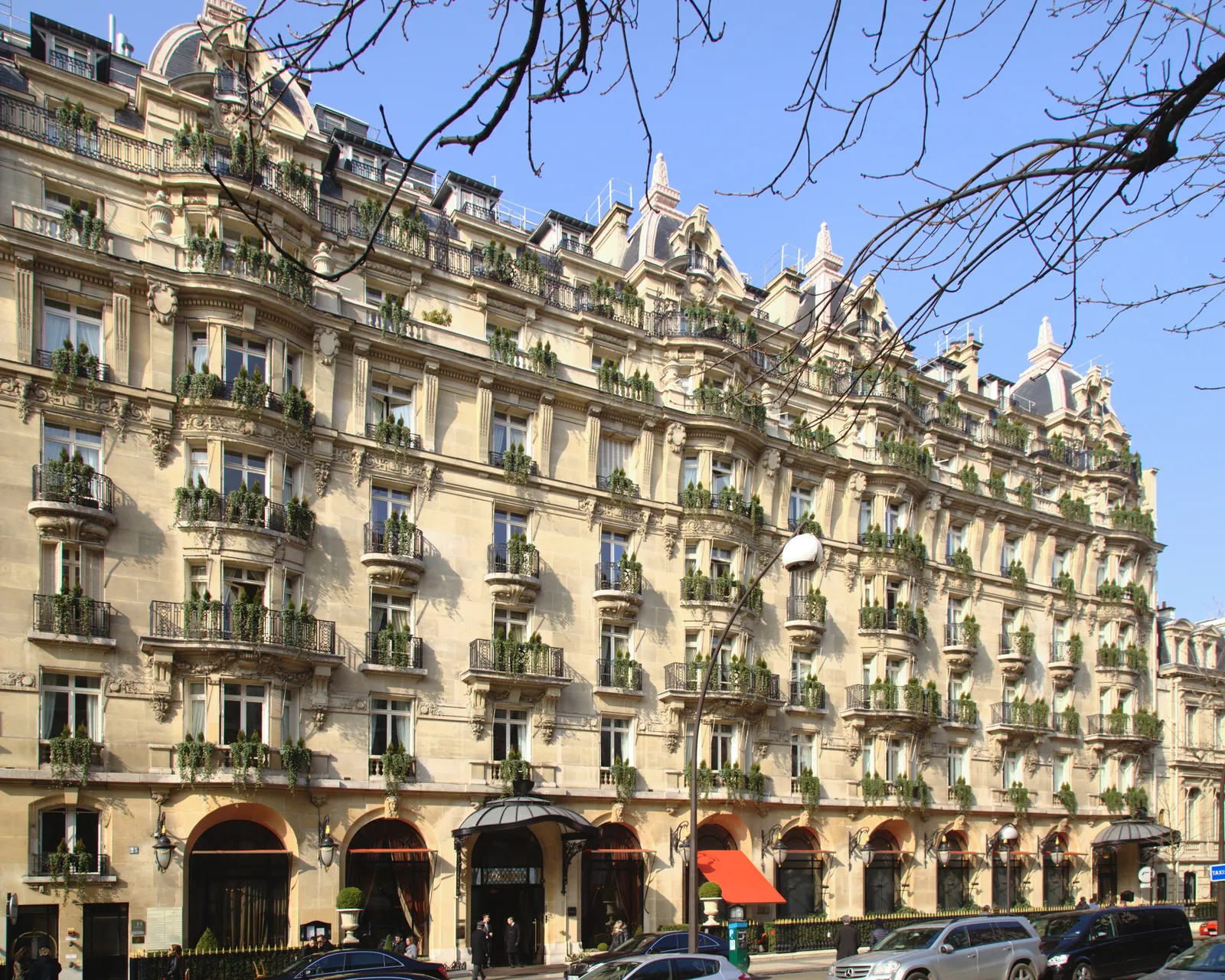 Hotel Plaza Athenee Paris, Paris