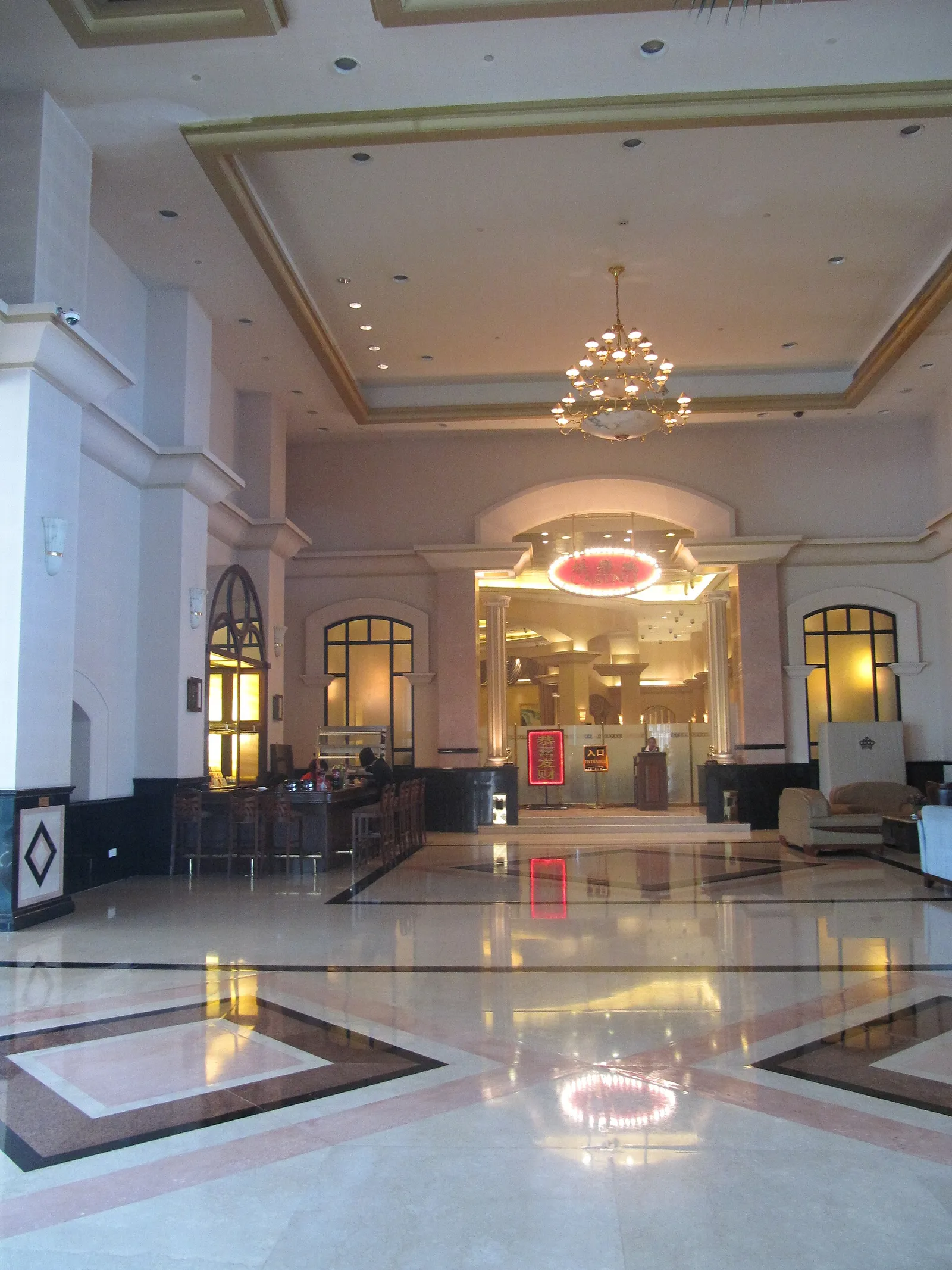 Emperor Hotel and Casino, Rason