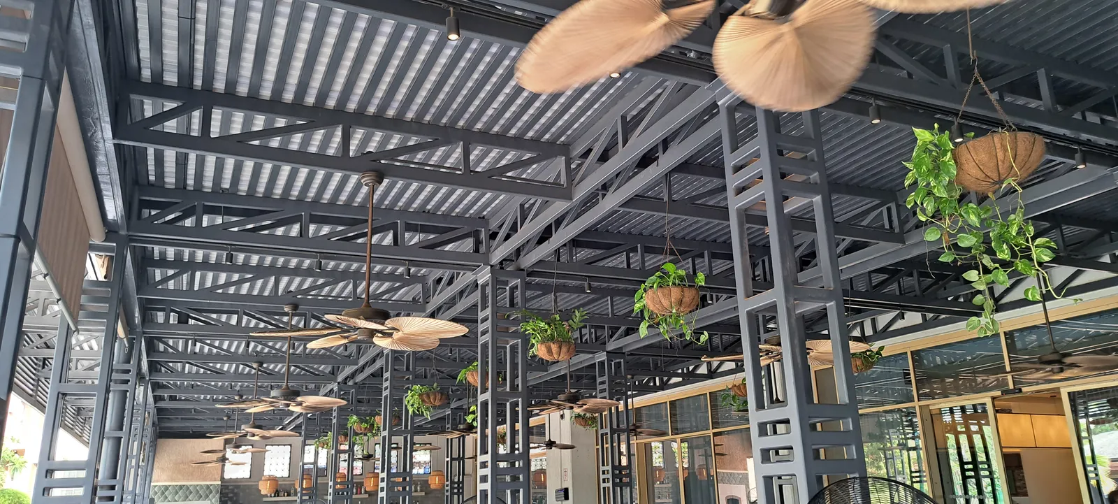 Mövenpick Ambassador Hotel Accra — Exterior, Accra