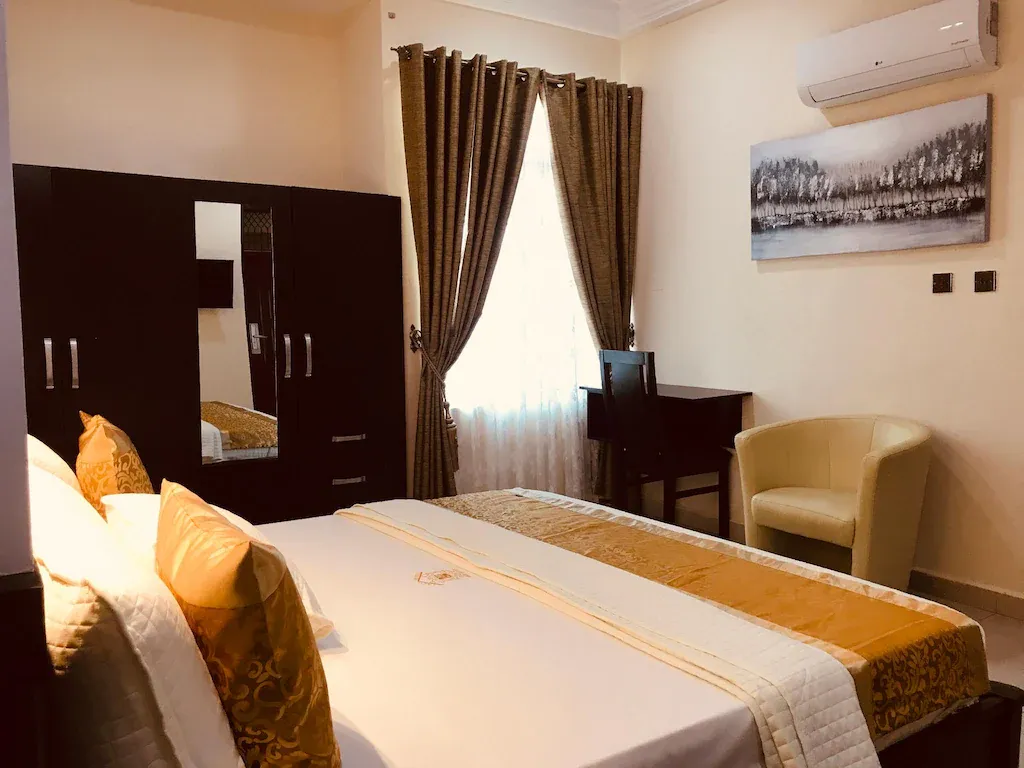 Labev Hotel, Kumasi