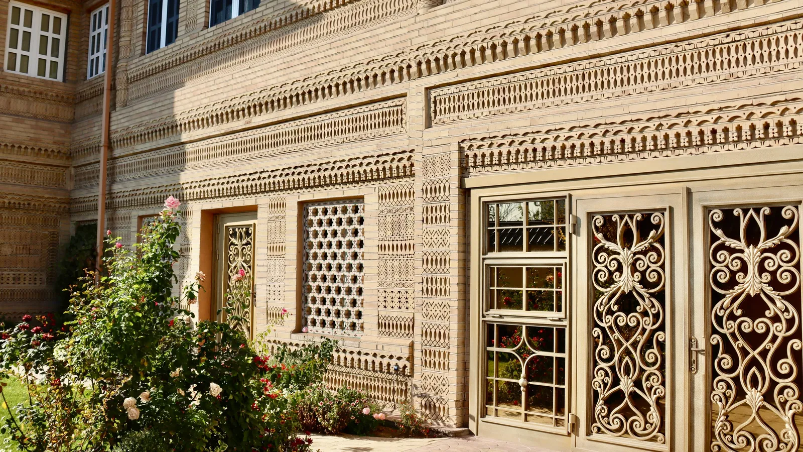 Ikat Villa, Tashkent